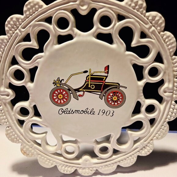 Vintage Cast Iron Trivets With Oldsmobile 1903 & Rambler 1902 Designs - Picture 4 of 7